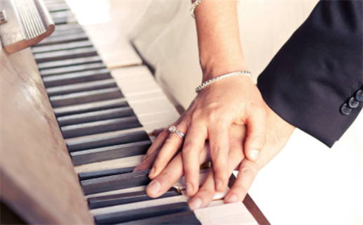 2025年农历十月廿九结婚日子如何 今日办喜事好不好