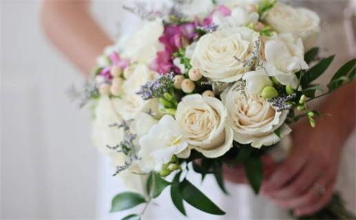 2025年02月04日结婚日子如何 适不适合办喜事