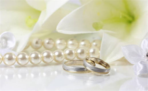 2025年农历八月十七结婚吉日查询 办婚礼吉利吗